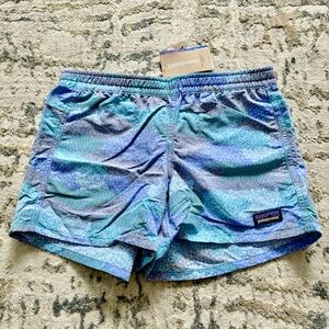 Patagonia Ocean Print Baggies Shorts (NEW Girls Large, blue purple DWR Nylon)